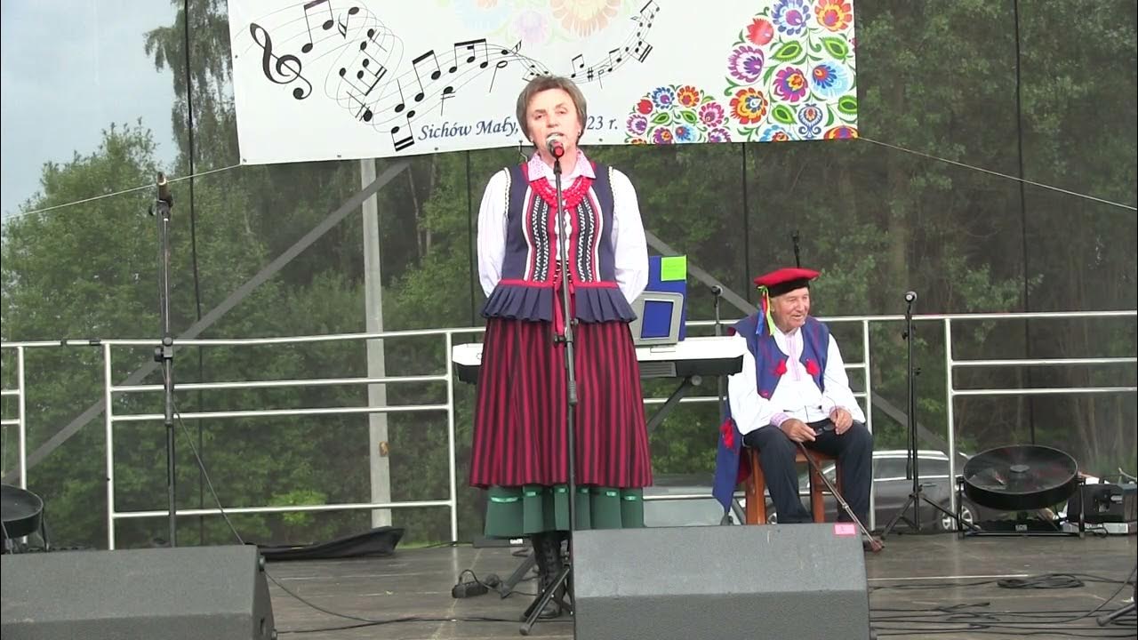 01286 SOLISTKA JOLANTA MAJCHRZAK z NOWIN ( KOWALANKI )w WYKONANIU Przyleciały Skowroneczki Z Radosną Nowiną