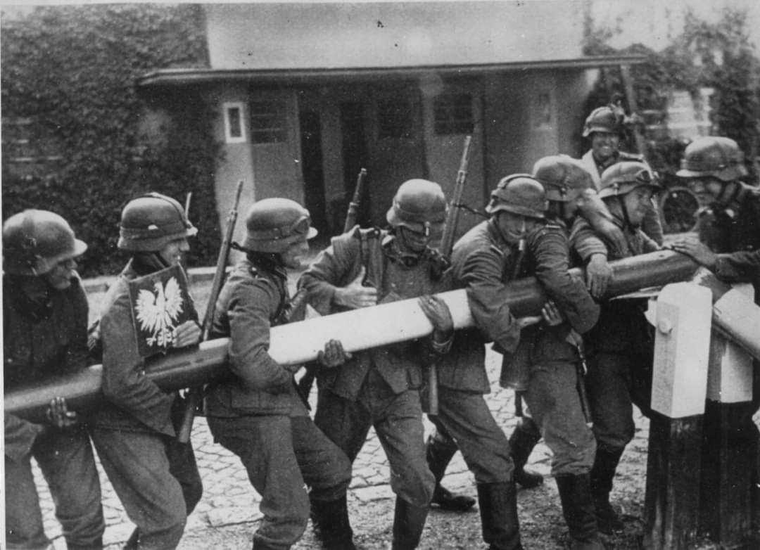 1 września 1939 roku Niemcy napadły na Polskę rozpoczynając najkrwawszą Sytuacja Niemiec Po Ii Wojnie światowej