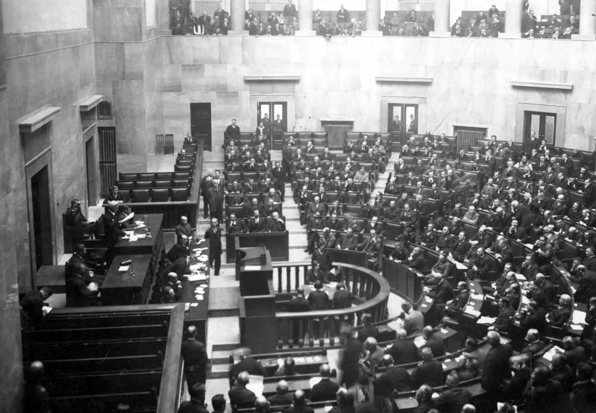 105 lat temu odbyło się pierwsze posiedzenie Sejmu w odrodzonej Polsce Pierwsze Posiedzenie Sejmu Walnego W Polsce Odbyło Się W
