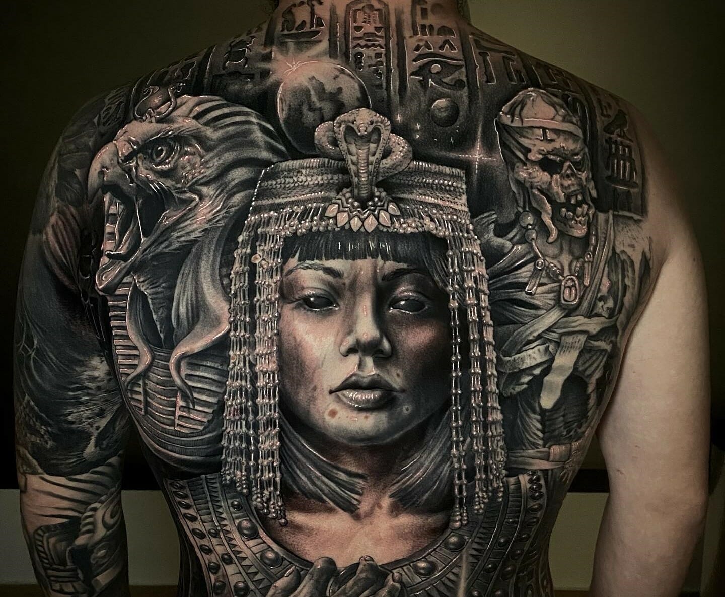 11+ Afro Black Queen Tattoo Ideas That Will Blow Your Mind! Queen Of The Black Tatuaz