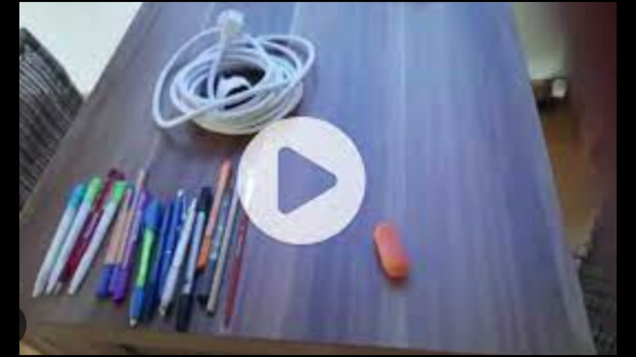 17 Stifte Eine Karotte Und Ein Ladekabel Madchen