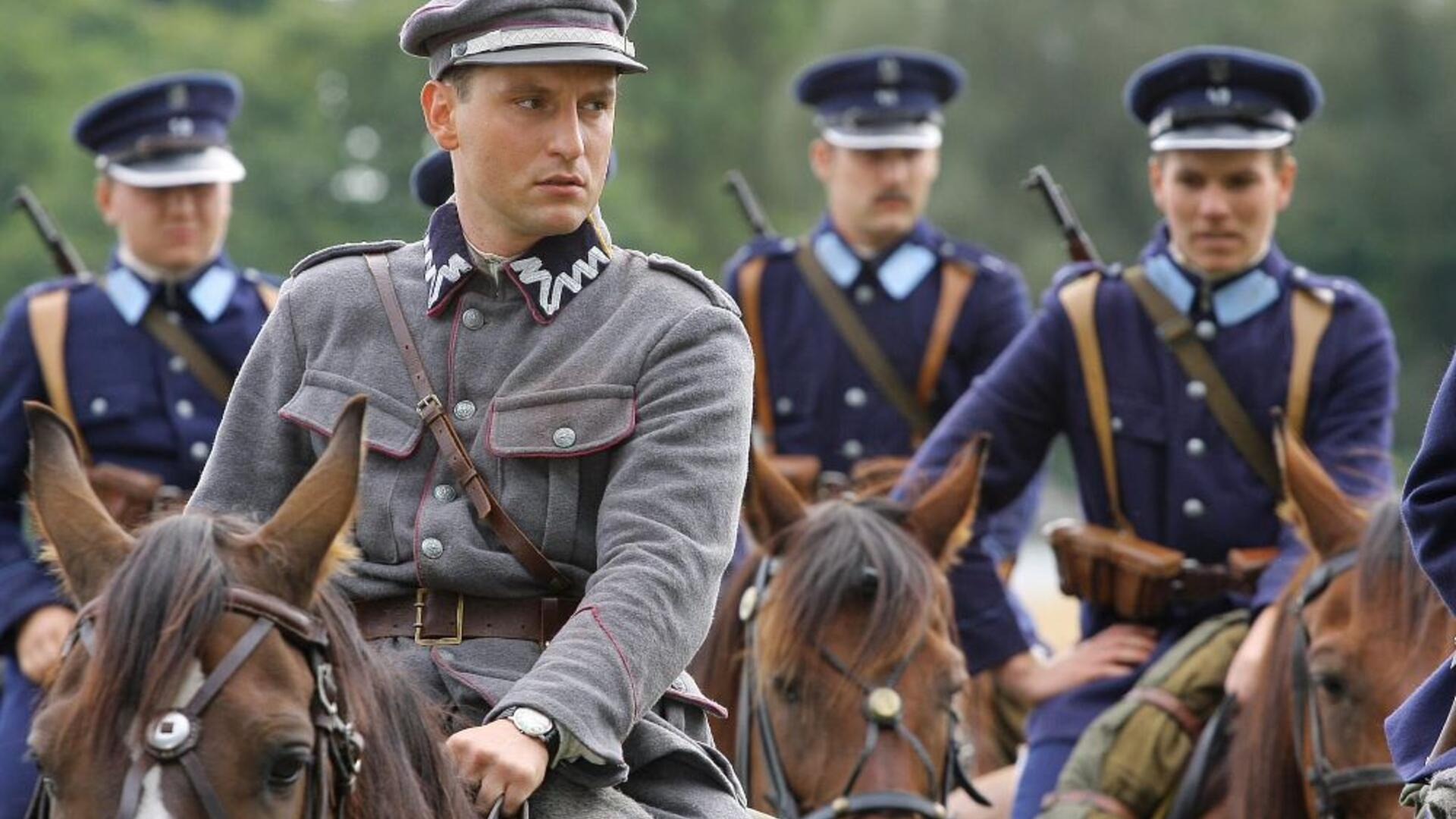 „1920. Wojna i miłość“, odcinek 10 – STRESZCZENIE. Najazd na Dąbrówkę 1920 Wojna I Miłość Streszczenie Odcinków
