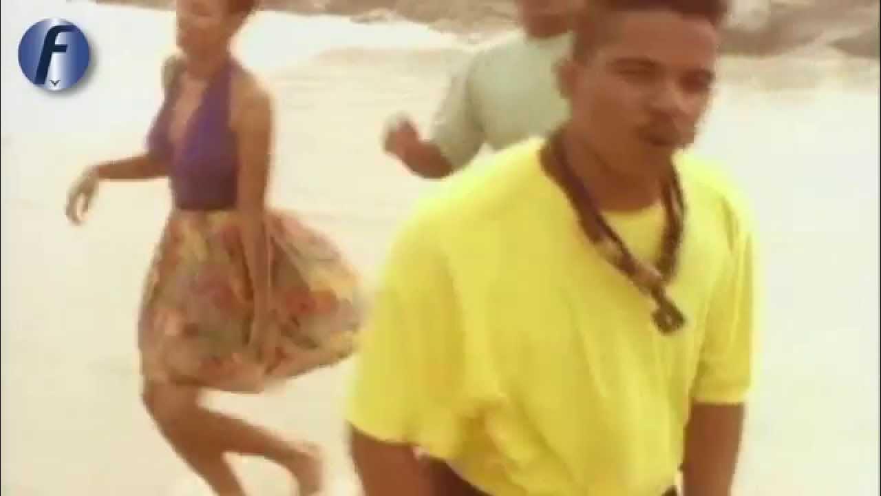 2 In A Room - Wiggle It (Official Video) - YouTube 2 In The Room Wiggle It