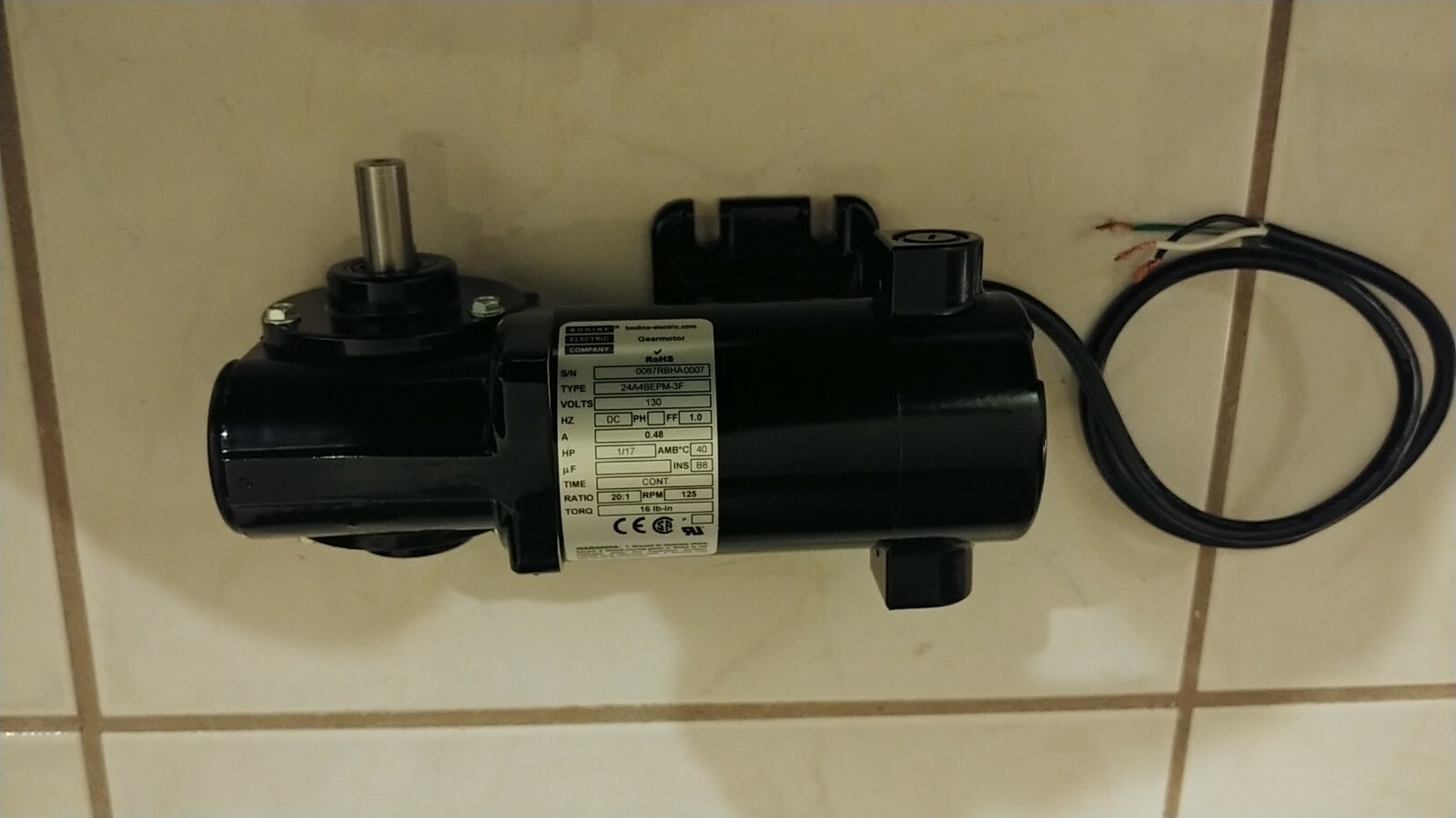 24A4BEPM-3F, GEARMOTOR, RIGHT ANGLE, 130VDC, 125RPM,1/17HP,0.48A, 20:1 Regulacja Obrotów Silnika Prądu Stałego