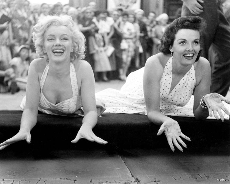 32 Stunning Photos of Marilyn Monroe and Jane Russell While Filming Film Marilyn Monroe And Jane Russell