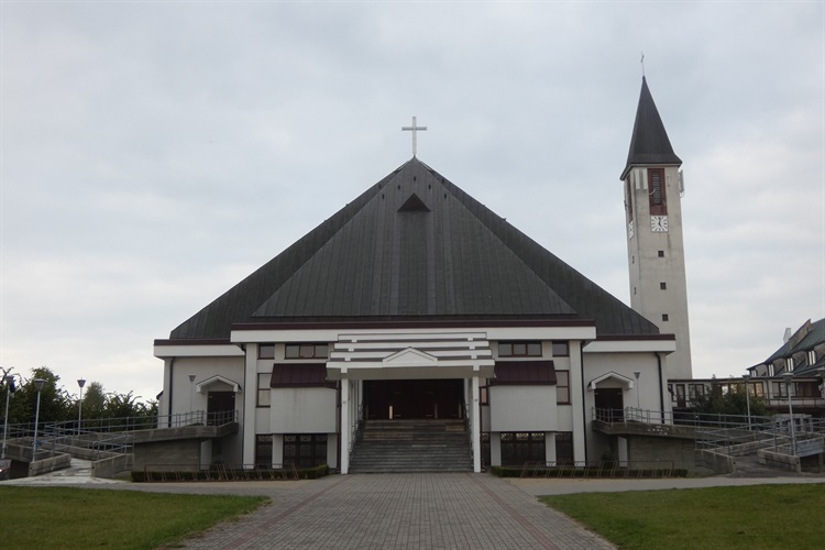 Aleksandrów Kujawski - Kościół Najświętszej Maryi Panny Wspomożenia Parafia Wspomożenia Wiernych Aleksandrów Kujawski