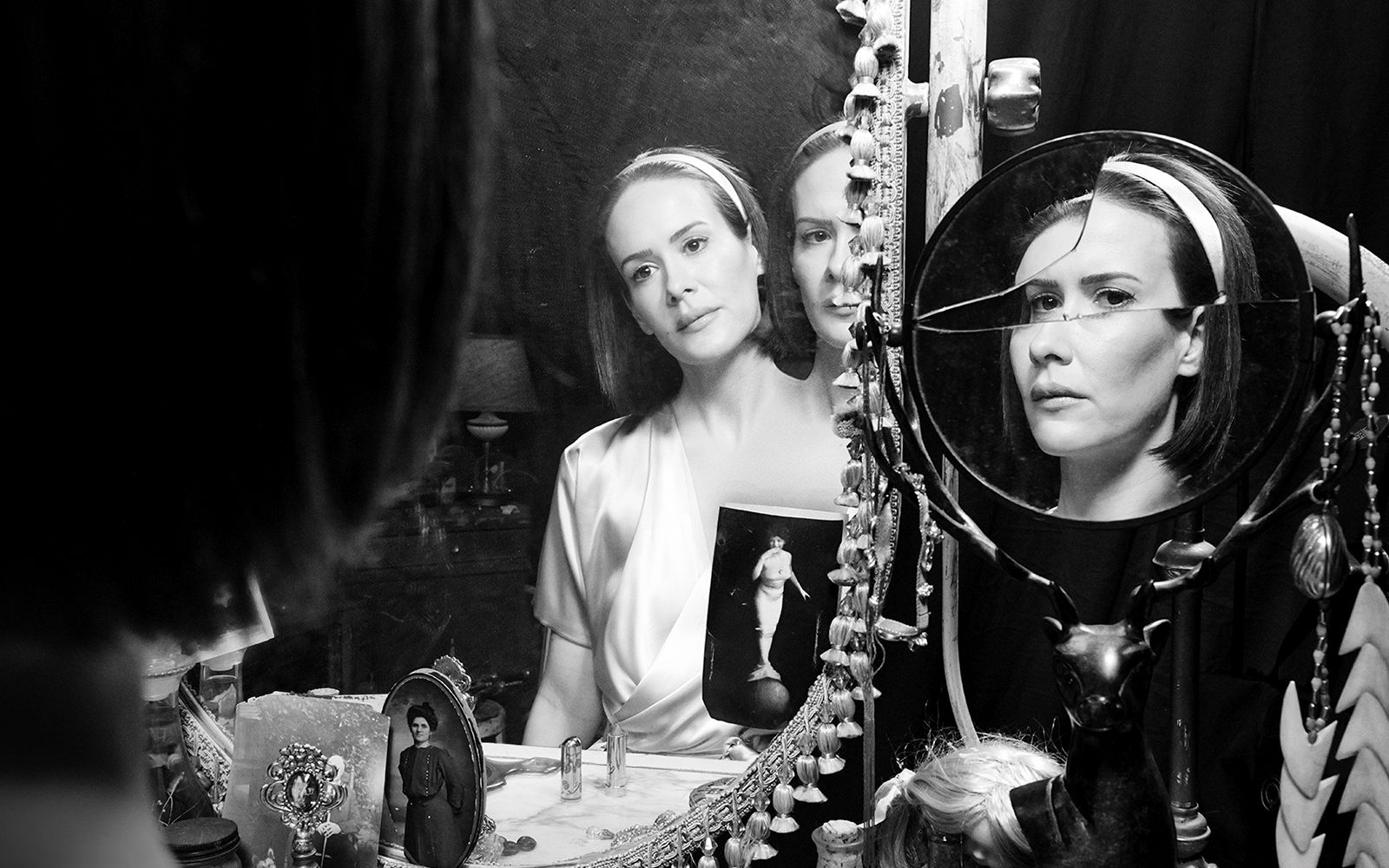 American Horror Story | Cast, Seasons, Description, & Facts | Britannica Od Ilu Lat Jest American Horror Story