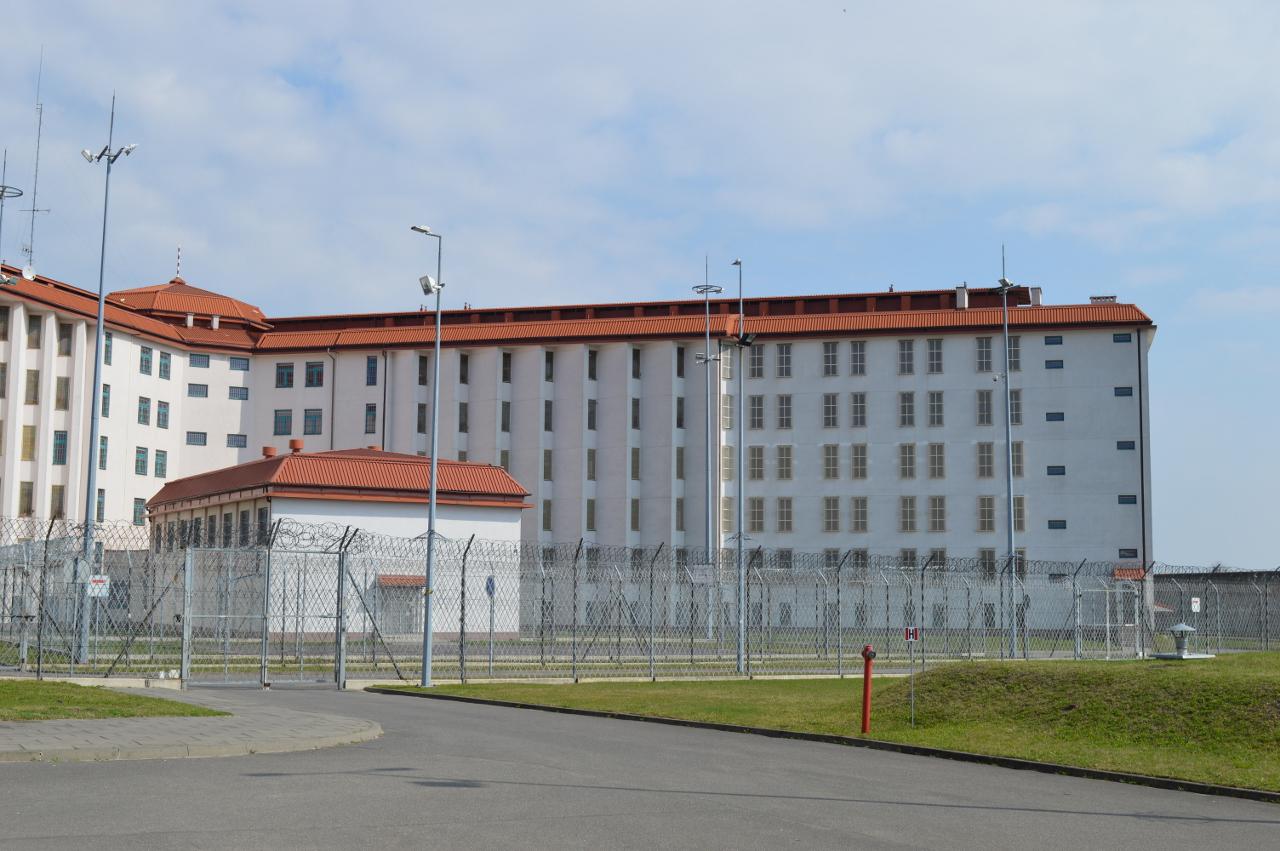 Areszt Sledczy Piotrkw Trybunalski E Paczka