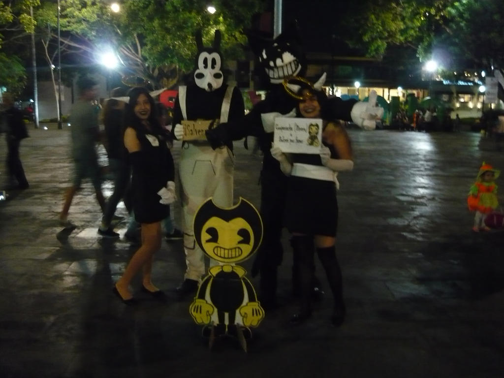 Bendy and the ink machine - Cosplay by reina-del-caos on DeviantArt Cosplay Bendy And The Ink Machine