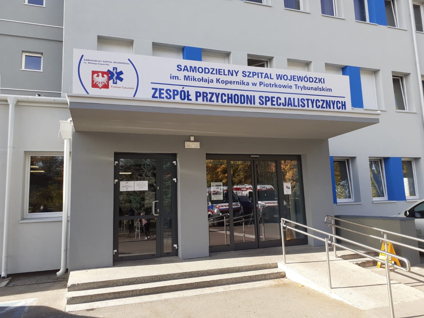 Budynek Poradni Specjalistycznych w nowej odsłonie [ZDJĘCIA Szpital Ul Rakowska Piotrkow Tryb