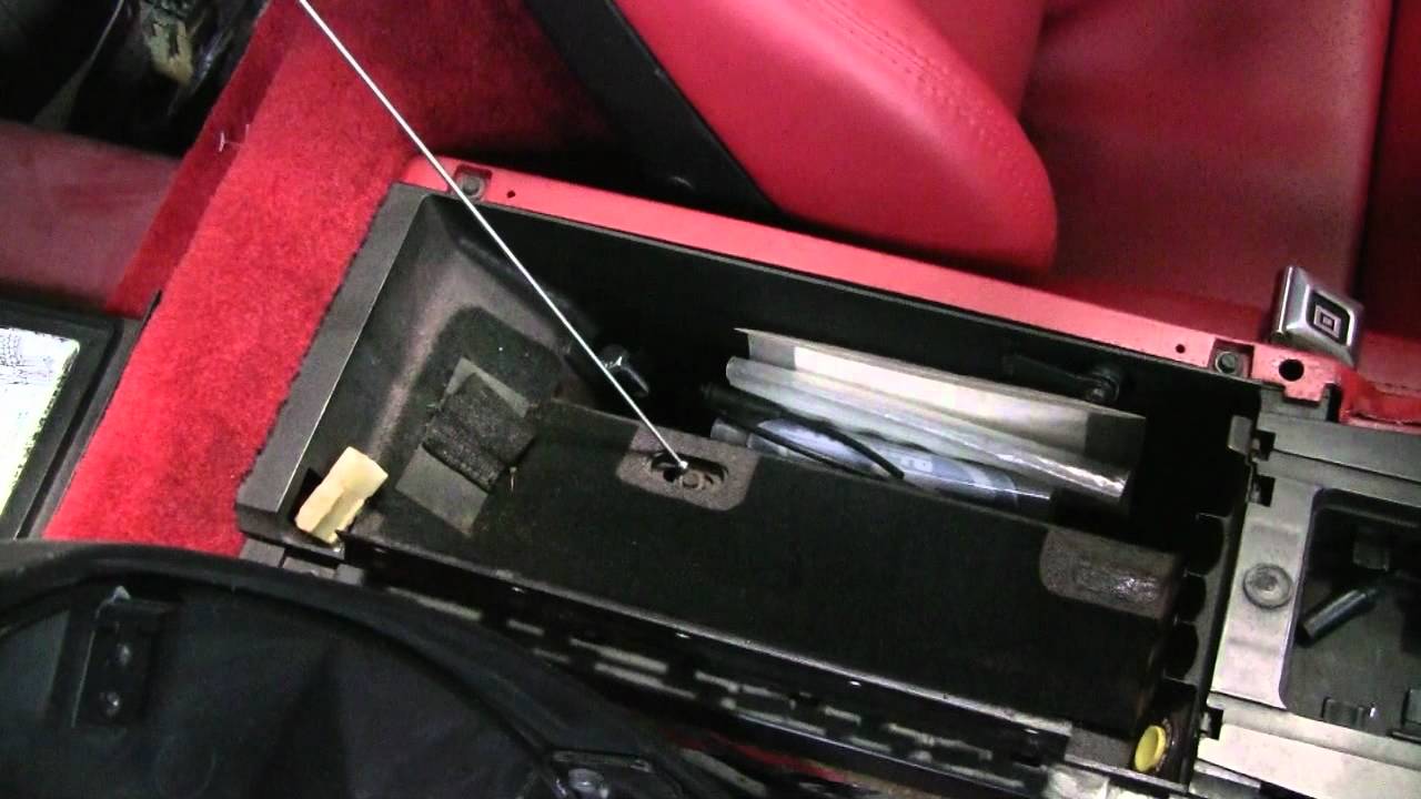 C4 Corvette Cutaway Console Remove - YouTube Jak Usunąć Rysy Z Obrączki