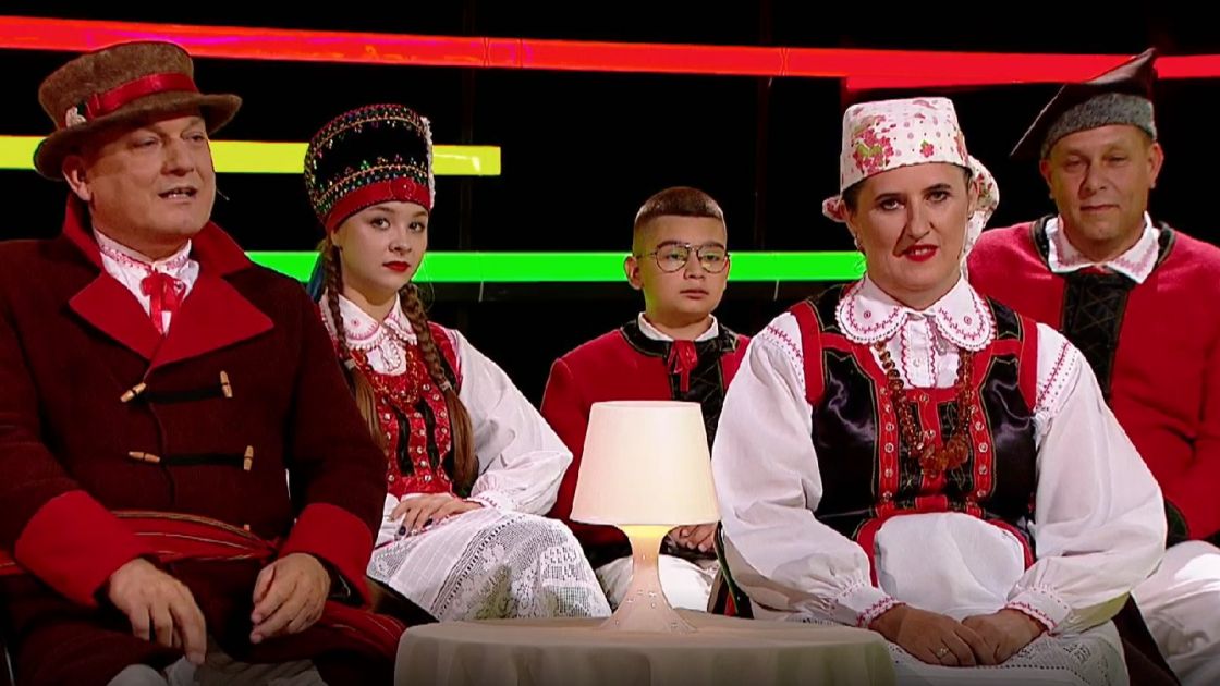 Cafe Piosenka: Kurpianka - programy, Oglądaj na TVP VOD Piosenka Weź Ze Sobą Uśmiech Na Drogę