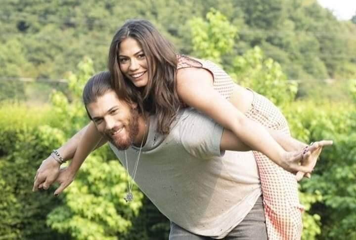 Can Yaman I Demet Ozdemir Sa Para