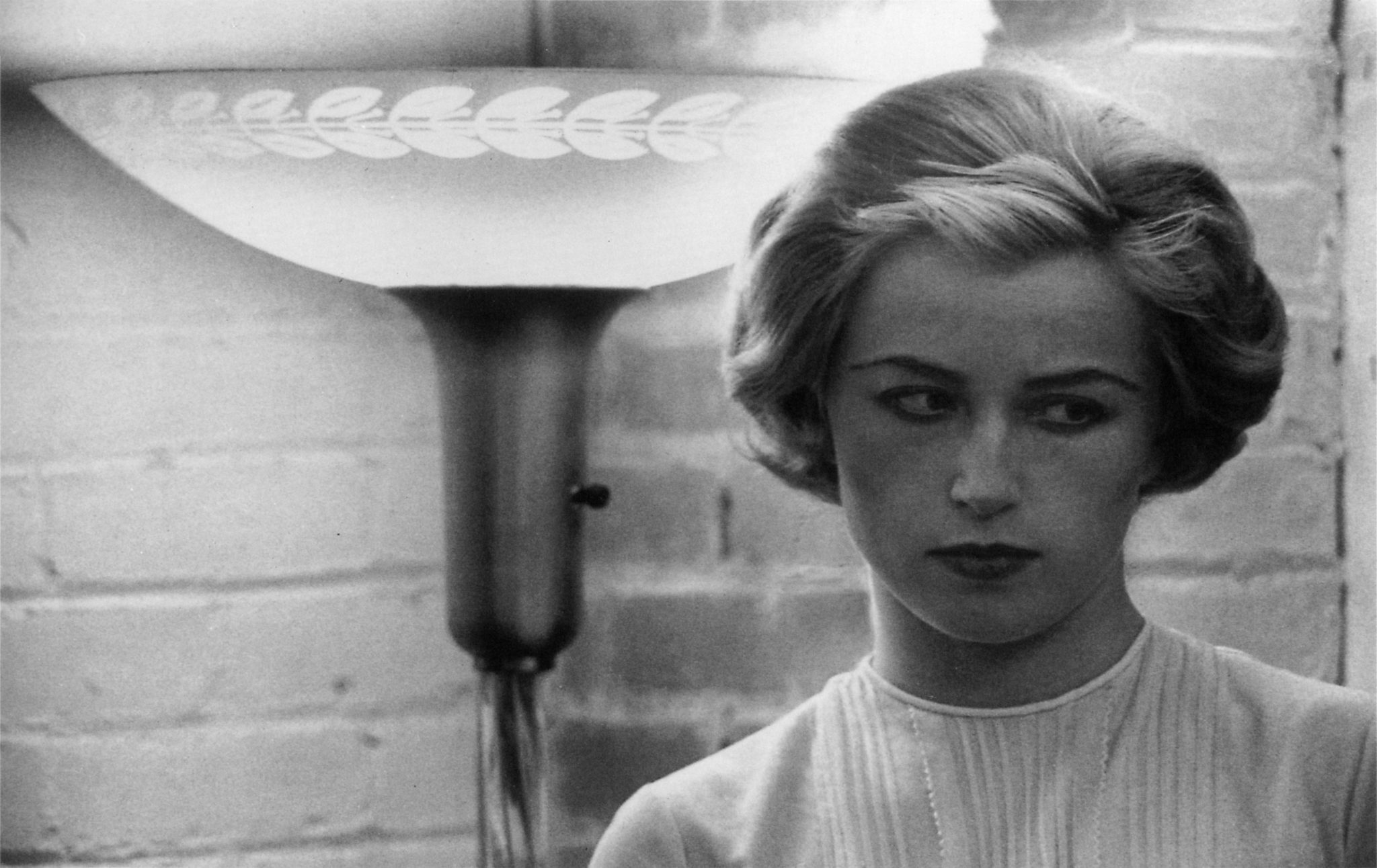 Cindy Sherman’s Untitled film stills – Her groundbreaking self portraits Cindy Sherman Untitled Film Stills