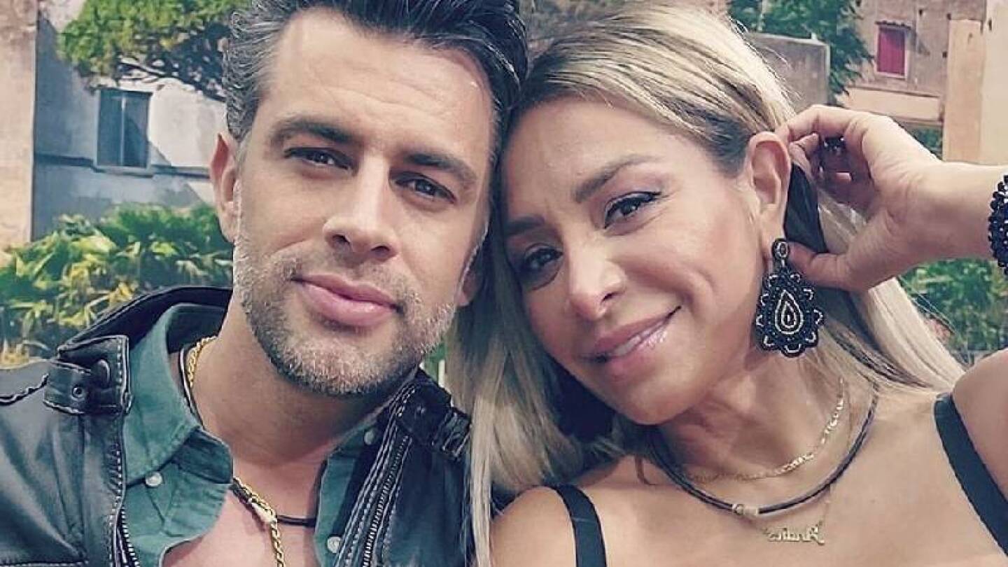 Cristina Eustace y Christian de la Campa derrochan amor en redes Christian De La Campa Y Su Novia