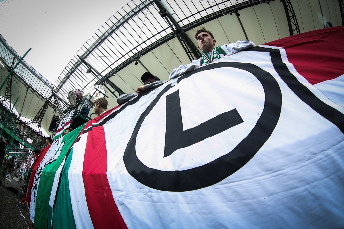 Czarna eLka w kółeczku się mieni - legionisci.com Czarna Elka W Koleczku Sie Mieni