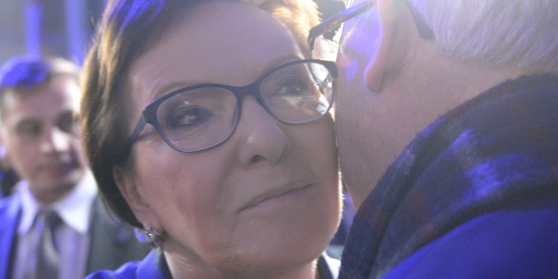 Czy Pani Puszcza Sie Ta Podoba