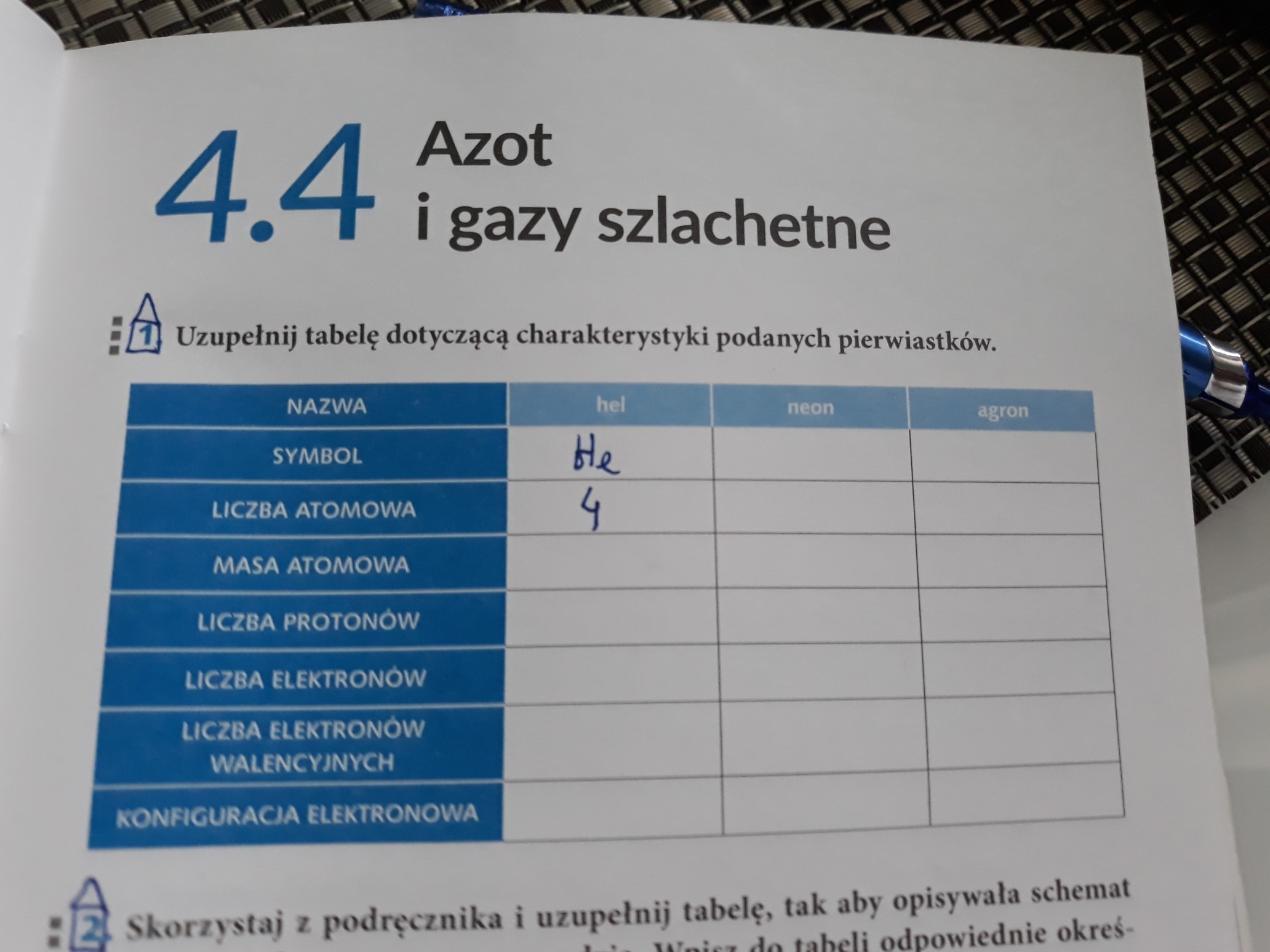 Daje naj i dużo punktów!!!! To jedno zadanie chemi... Ja tego nie Gazy Szlachetne Są Bardzo Mało Aktywne Chemicznie Ponieważ