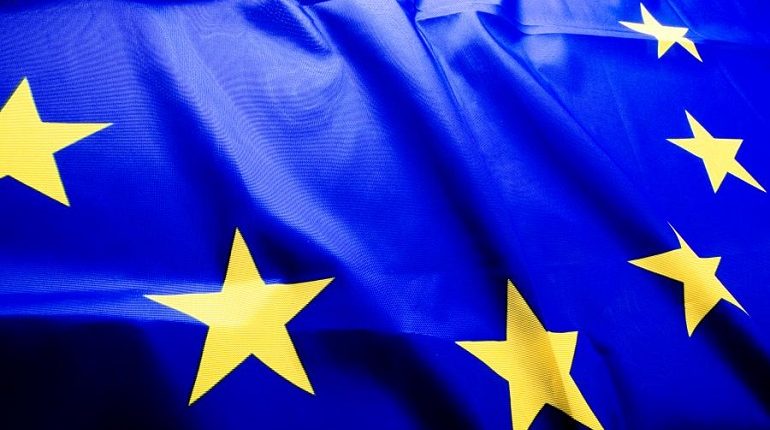 Dlaczego jest 12 gwiazdek na fladze UE? - epytania.pl Flaga Unii Europejskiej Ile Ma Gwiazdek
