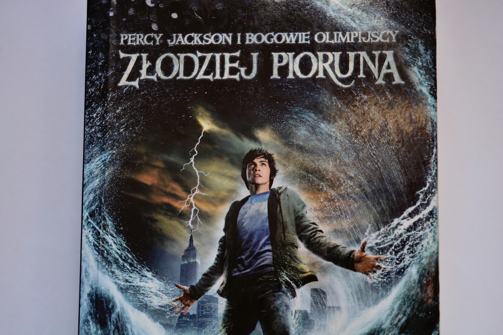 Do Ostatniej Strony : [18] Złodziej Pioruna Percy Jackson I Zlodziej Pioruna Cda