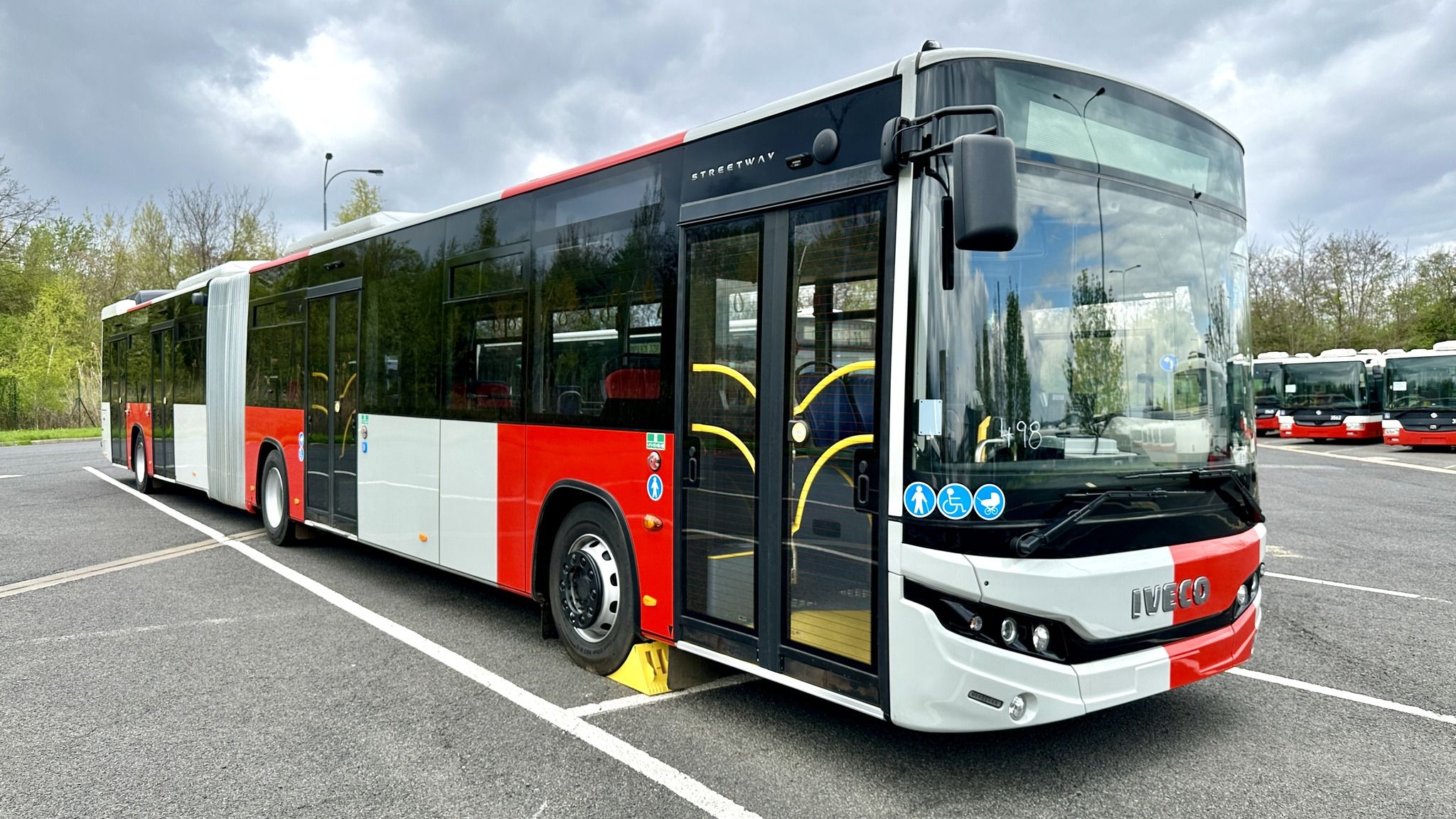 Autobus Przeznaczony Do Przewozu Od 12 Do 20 Osób To