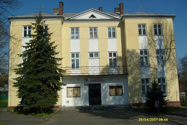 Dom Kultury "Caritas" - Sanok Młodzieżowy Dom Kultury W Sanoku