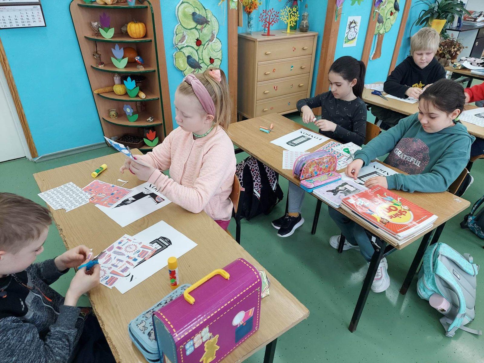 dzien-jezyka-angielskiego-kwiecien-2023-4 | Szkoła Podstawowa im. Jana Scenariusz Zajęć Z Języka Angielskiego W Przedszkolu 4 Latki