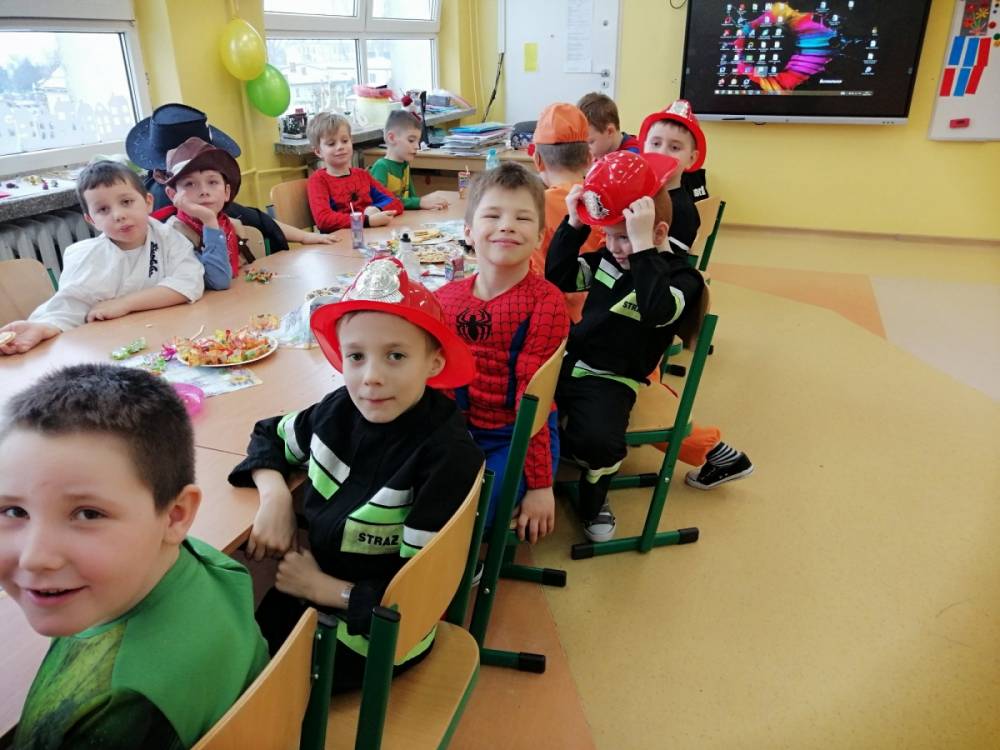 „Dzień Przebierańców” w kl I a, b i III a. - Szkoła Podstawowa nr 2 w Szkoła Podstawowa Nr 2 W Brusach