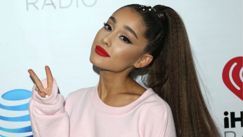 Jaki Kolor Włosów Ma Ariana Grande