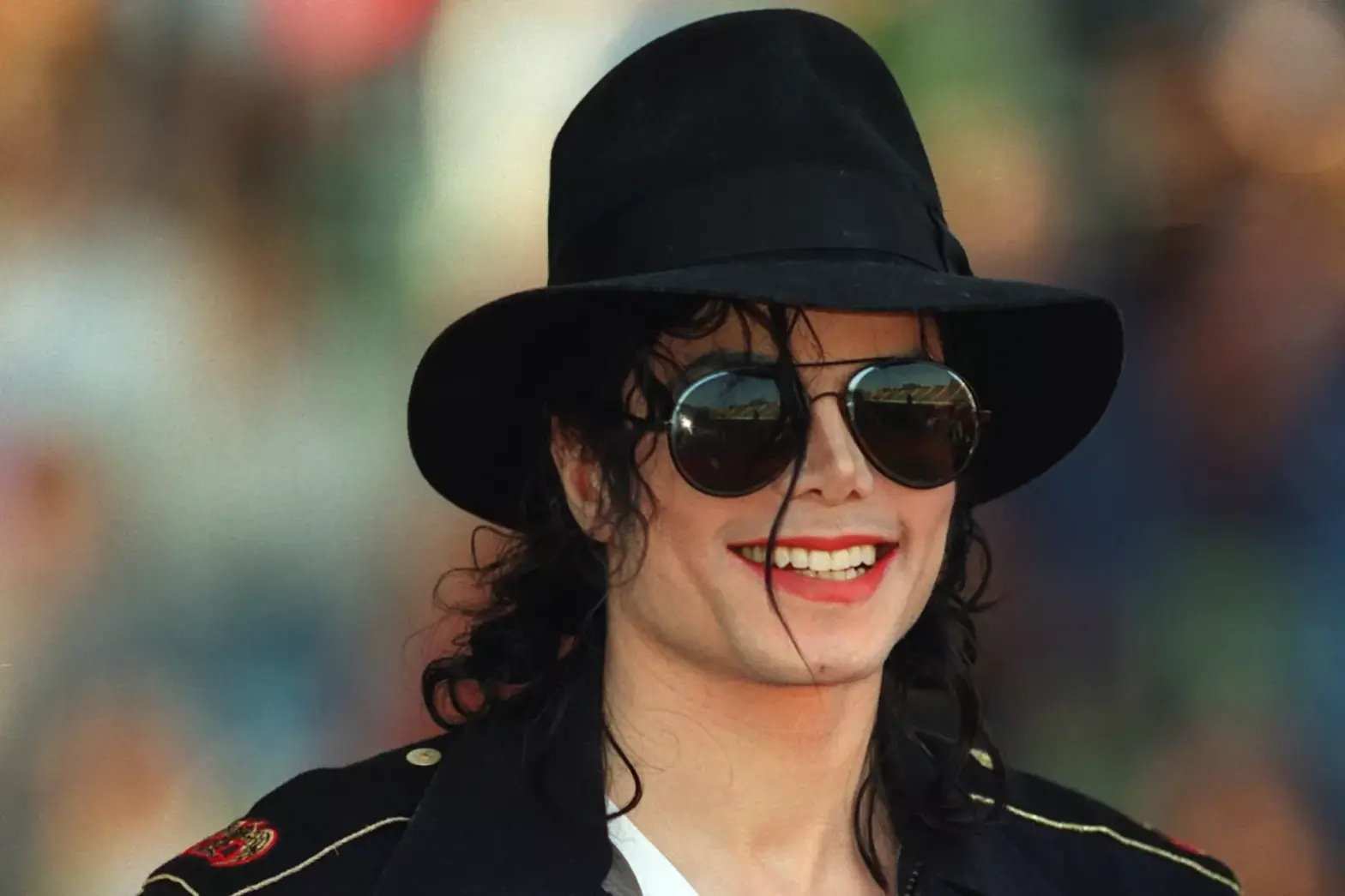 El sombrero de Michael Jackson fue vendido por 82 mil dólares – frente Ile Lat Miał Michael Jackson Jak Zmarł