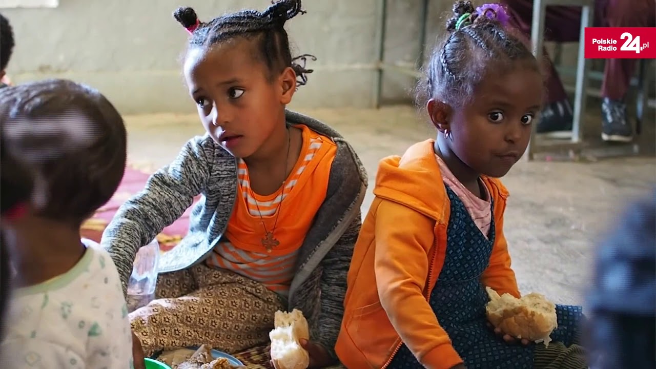 Etiopia: polska pomoc dla głodujących dzieci - YouTube Dlaczego Dzieci Z Etiopii Mają Duże Brzuchy