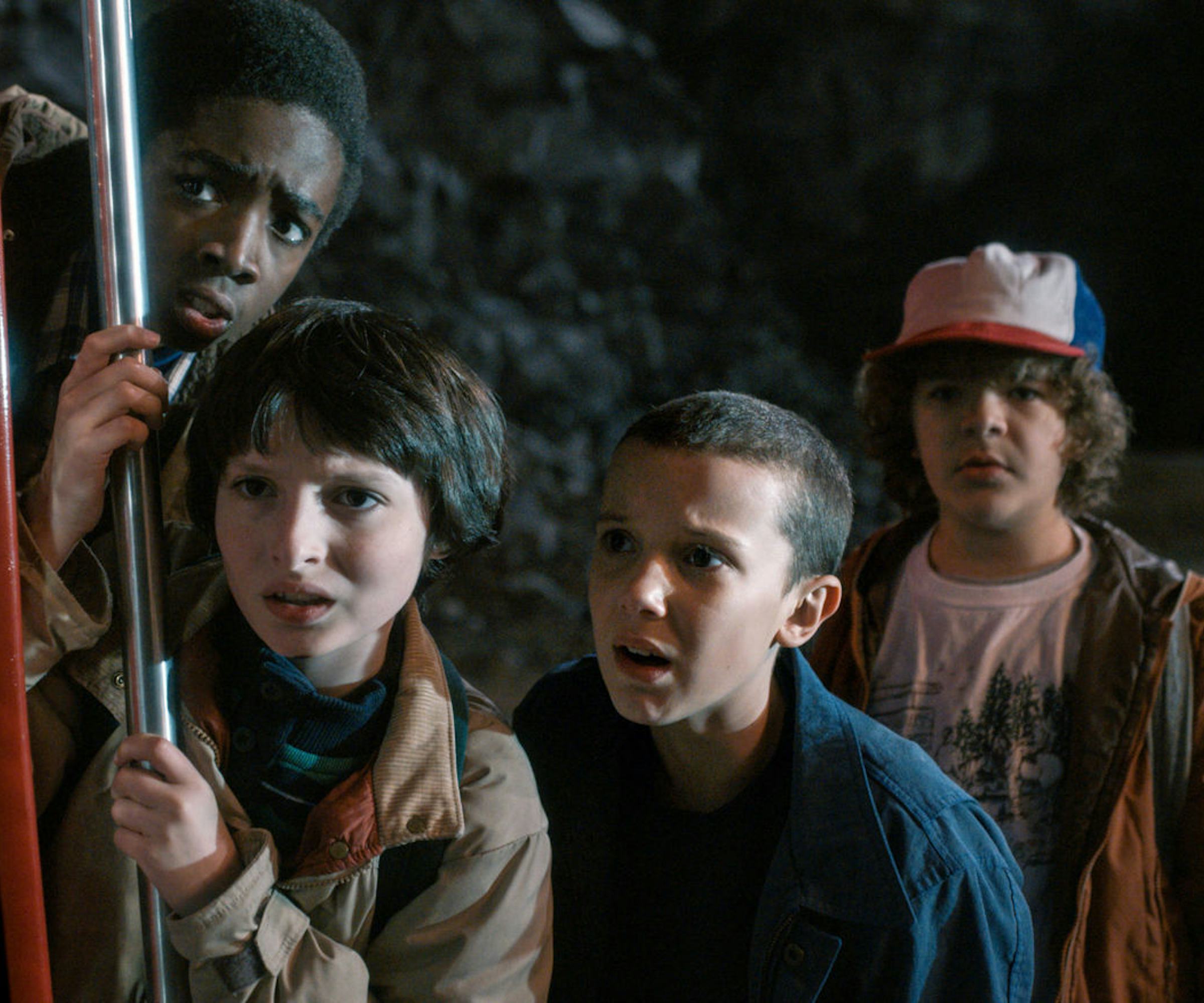 Everything You Need to Know About The New Characters In Season 2 Of Stranger Things Sezon 2 Odcinek 1