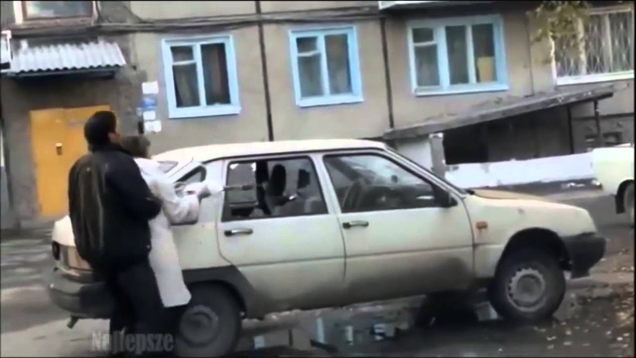 Ewa Kopacz demoluje samochód dla Schetyny - YouTube Ewa Wypożyczalnia Samochodów Gierma K