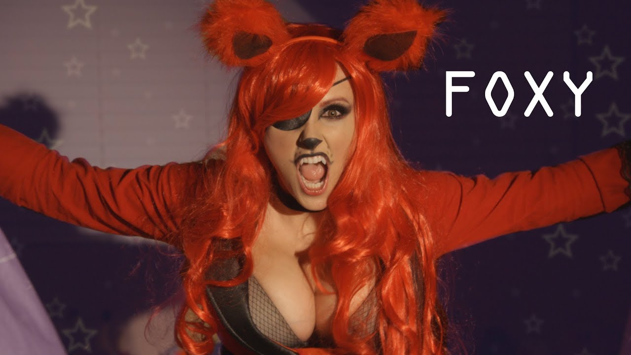 Five Nights At Freddy's Foxy Cosplay - FNAF Foxy Fangs DIY | Screen Five Nights At Freddy's Cosplay Foxy