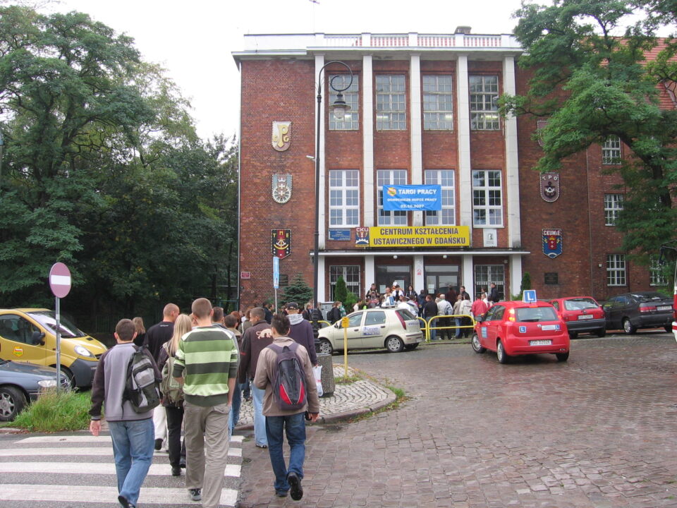 Gimnazjum Polskie w Gdańsku, stworzone za czasów II Rzeczypospolitej Gimnazjum Nr 26 Gdańsk Opinie