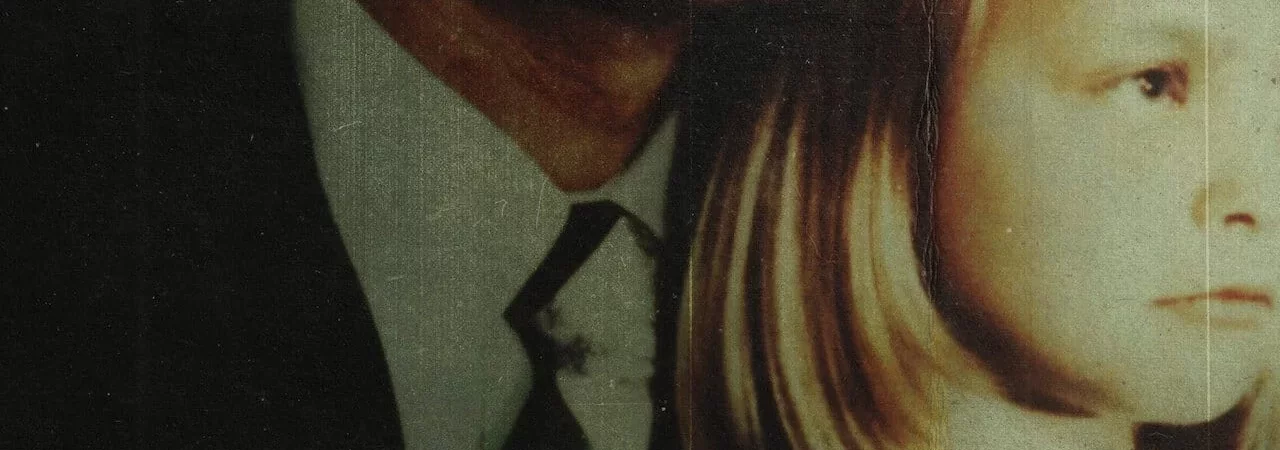 Girl In The Picture Crime En Abyme
