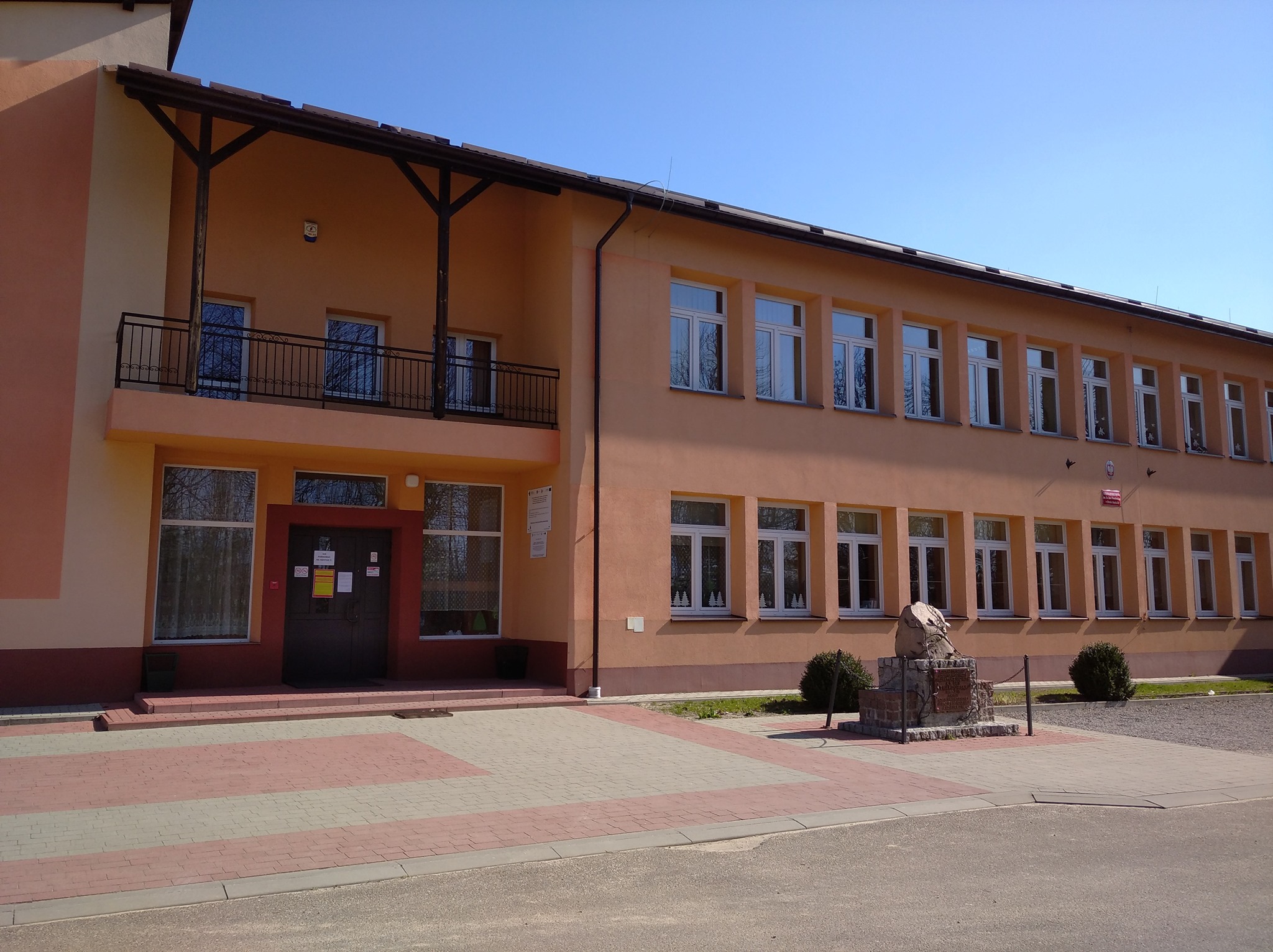 Samorządowa Szkoła Podstawowa W Ruchnie