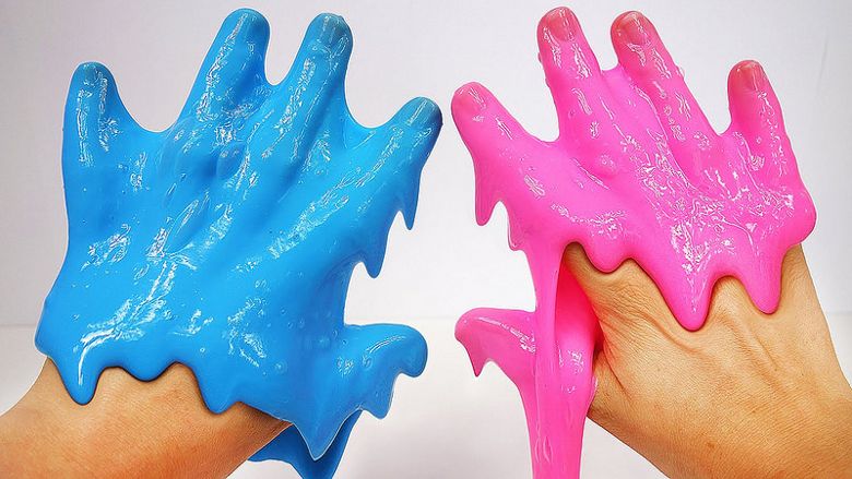 Hoe maak je slijm: 7 makkelijke recepten - Hoewerktdat Slijm Maken Met Maizena En Scheerschuim