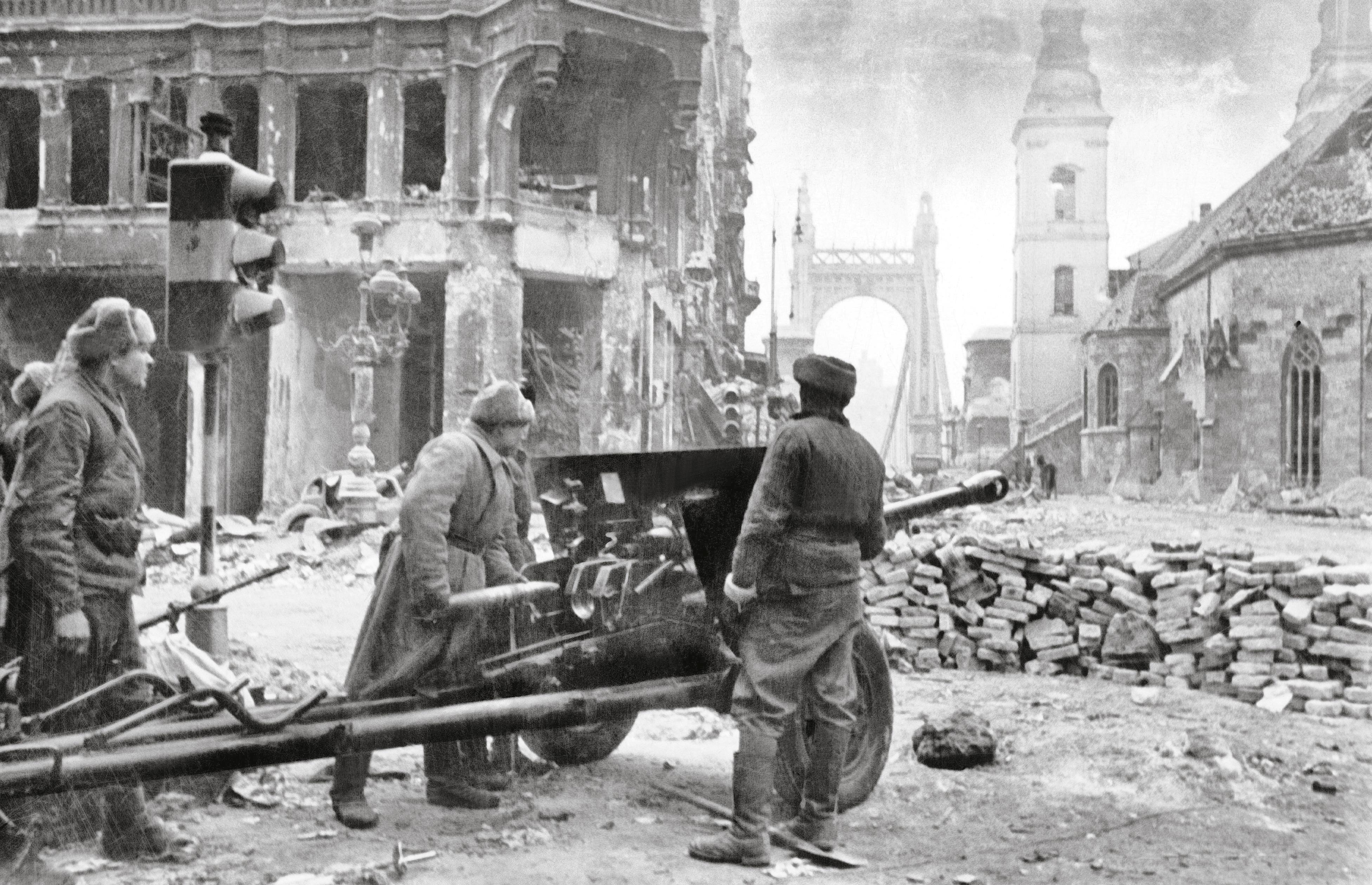 II wojna światowa. Budapeszt 1945 - zapomniany koszmar - Historia Ii Wojna Swiatowa