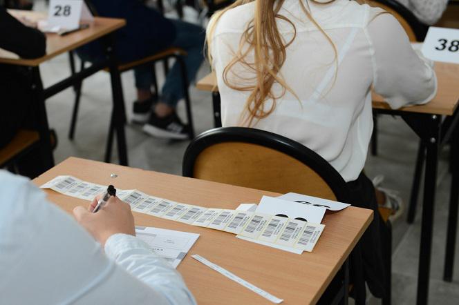 Ile trwa egzamin ósmoklasisty 2020 z polskiego, matematyki i języków Ile Trwa Egzamin ósmoklasisty Z Języka Polskiego