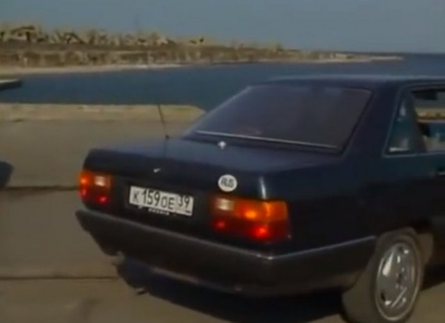 IMCDb.org: 1983 Audi 100 CD C3 [Typ 44] in "Kodeks chesti, 2004-??" Kodeks Spółek Handlowych Komentarz Kidyba