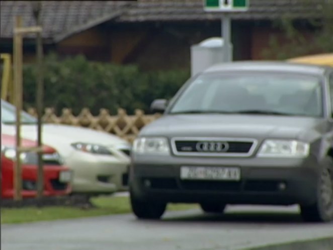 IMCDb.org: 1997 Audi A6 quattro C5 [Typ 4B] in "Sve će biti dobro, 2008 Bezpieczeństwo Człowieka Jako Dobro Najwyższe