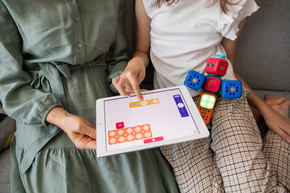 Jaki Tablet edukacyjny dla 3 latka? Ranking 2025 / Cena i Opinie Tablet Edukacyjny Dla 3 Latka