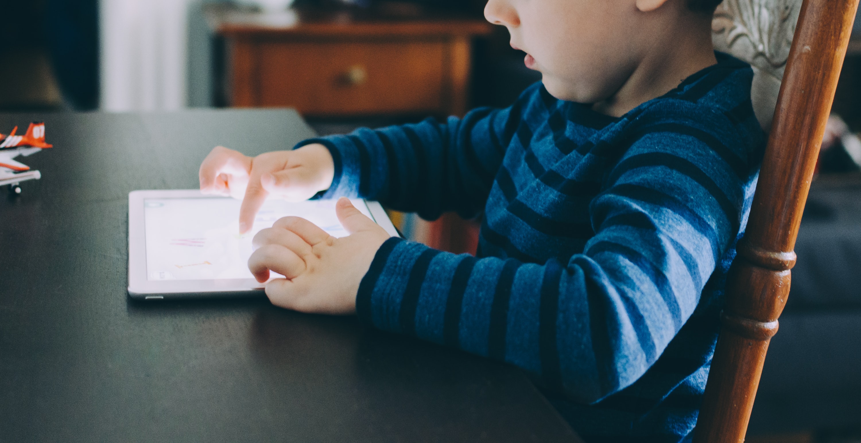 Jaki Tablet edukacyjny dla 4 latka? Ranking 2024 / Cena i Opinie Tablet Edukacyjny Dla 4 Latka