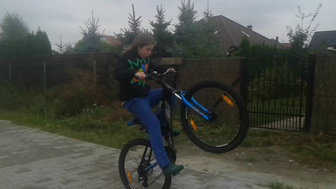 Jazda na rowerem na jednym kole- MTB wheelie - YouTube Jazda Rowerem W Terenie Niezabudowanym
