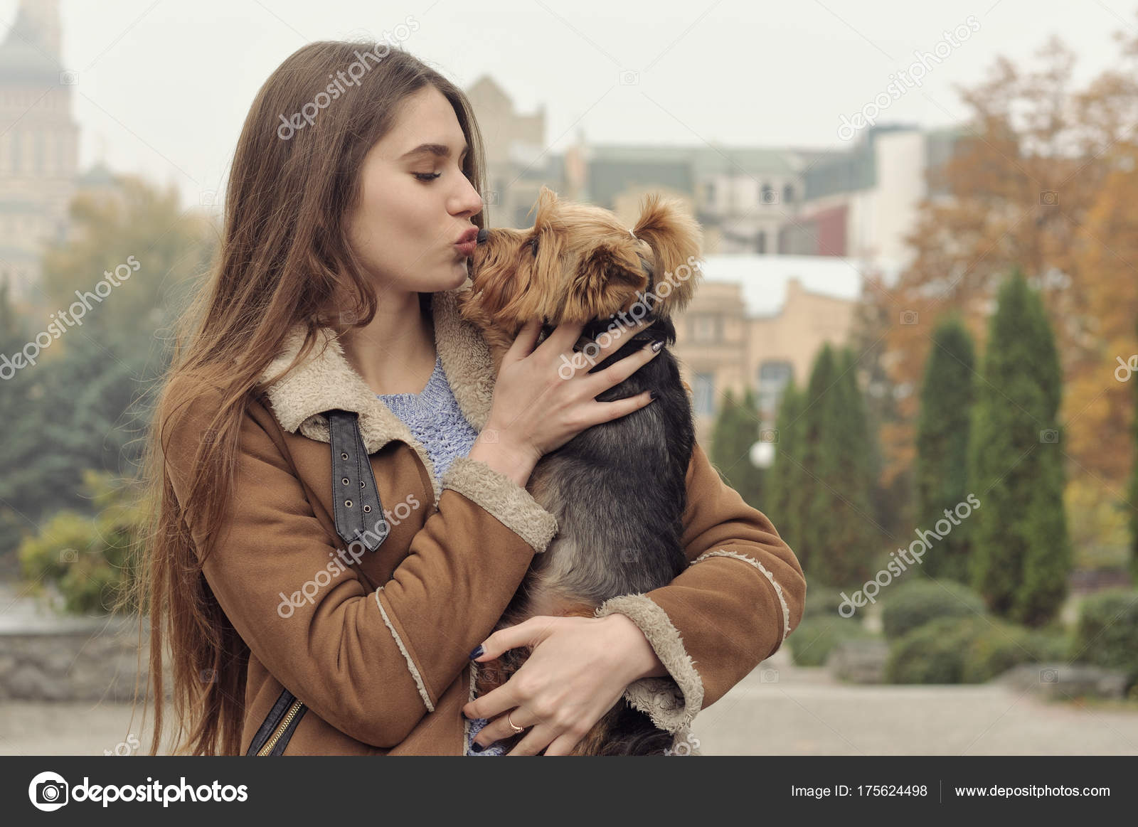 Elle Se Fait Baiser Par Un Chien