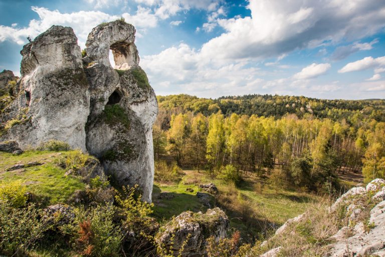 Jura Krakowsko-Częstochowska. Ciekawe miejsca, co zobaczyć, noclegi Gdzie Lezy Jura Krakowsko Czestochowska