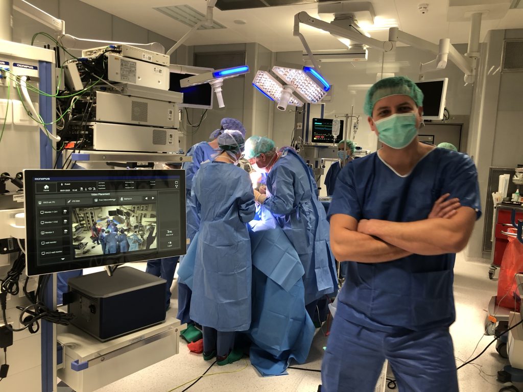 Katedra i Klinika Chirurgii Czaszkowo-Szczękowo-Twarzowej Klinika Chirurgii Ogólnej Transplantacyjnej I Wątroby