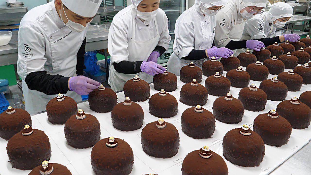 칼로리는 잊으세요~ 초콜릿폭탄! 대왕 페레로 초코케익 -정항우케익 / King Ferrero Chocolate Cake Jung Hang Woo Universe Chocolate Buy