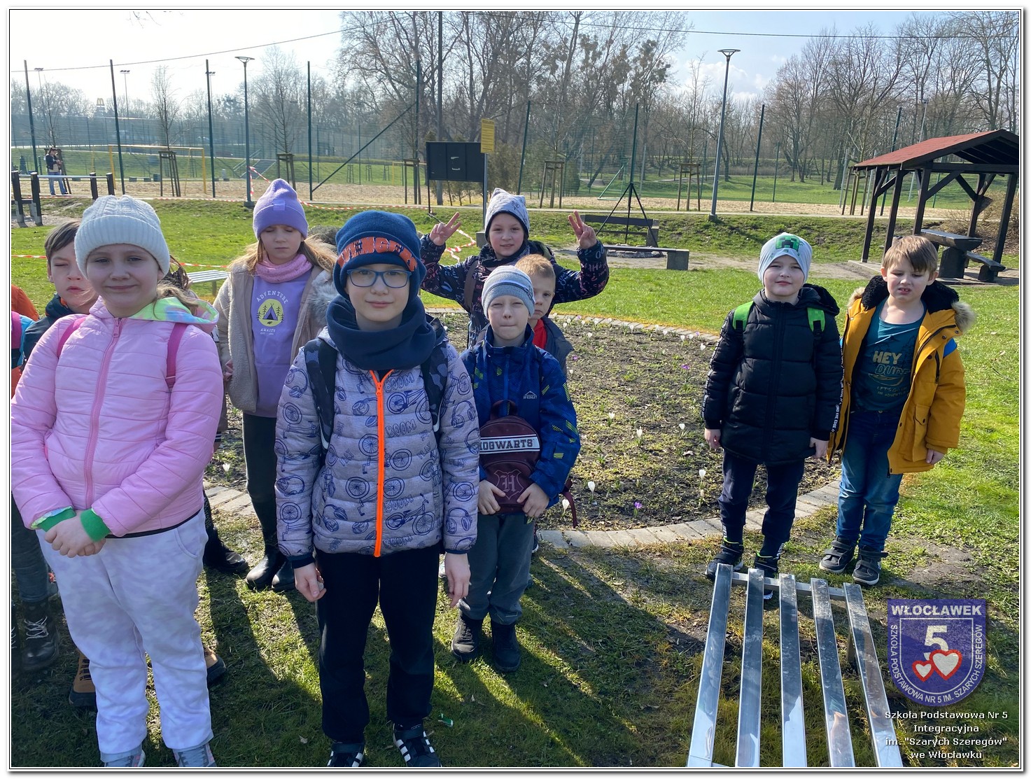 Klasa 2 a i 3a w ''Grze terenowej - Miejska Dżungla” - Szkoła Szkola Podstawowa Nr 5 Wloclawek